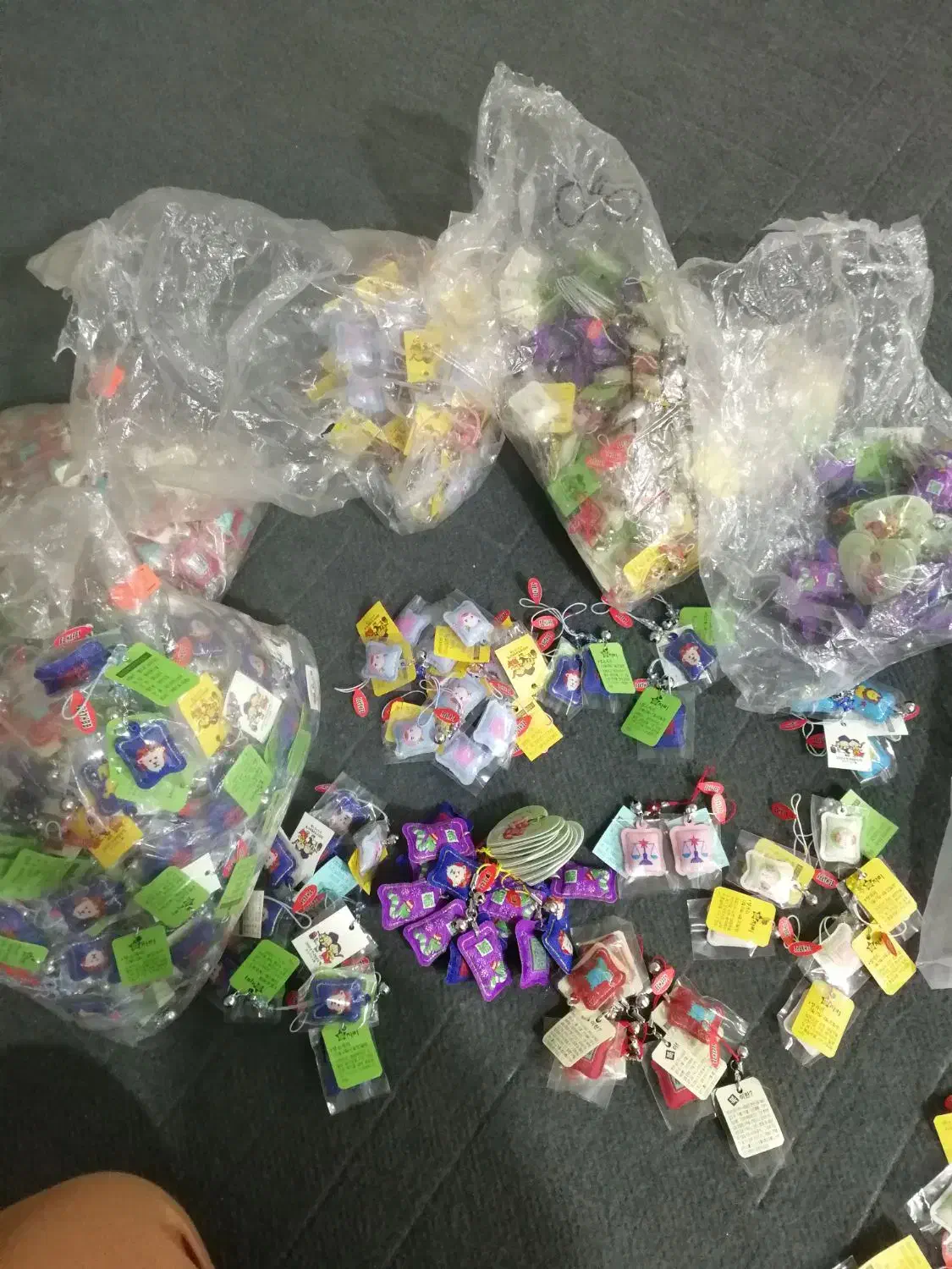 آویز گوشی. فلش و کلید تکی و عمده|لوازم جانبی موبایل و تبلت|پاکدشت, پاکدشت (مامازند)|دیوار