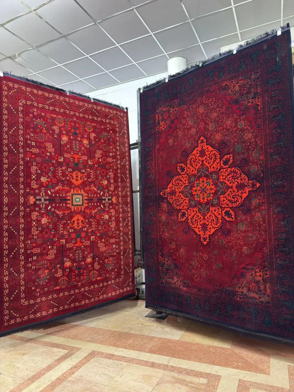 فرش بهارفروش فرش های مشهداکبند۷۰۰شانه جدید|فرش|مشهد, وحید|دیوار