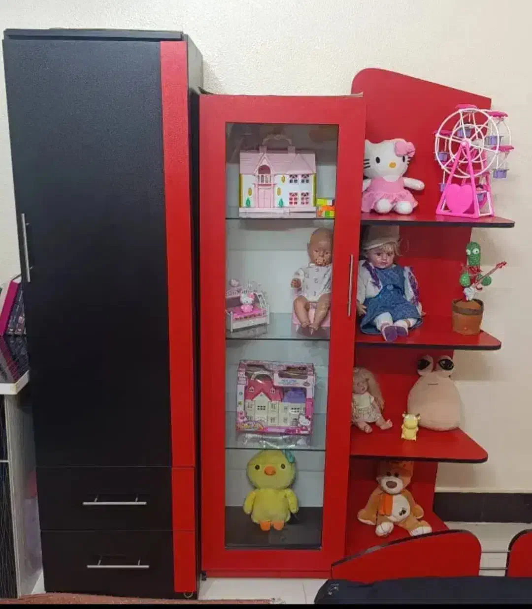 سرویس خواب ، همراه با میز تحریر ( هشت تکه )|تخت و سرویس خواب|شاهینشهر, عطار|دیوار