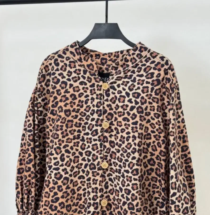 لباس|لباس|شاهینشهر, بانک استان|دیوار