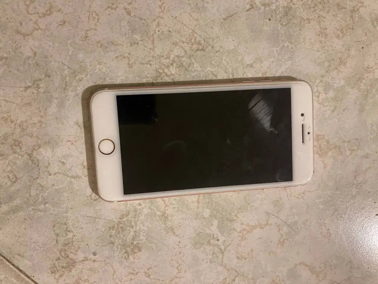 اپل iPhone 7 Plus با حافظهٔ ۲۵۶ گیگابایت|موبایل|رشت, سعدی (تختی)|دیوار