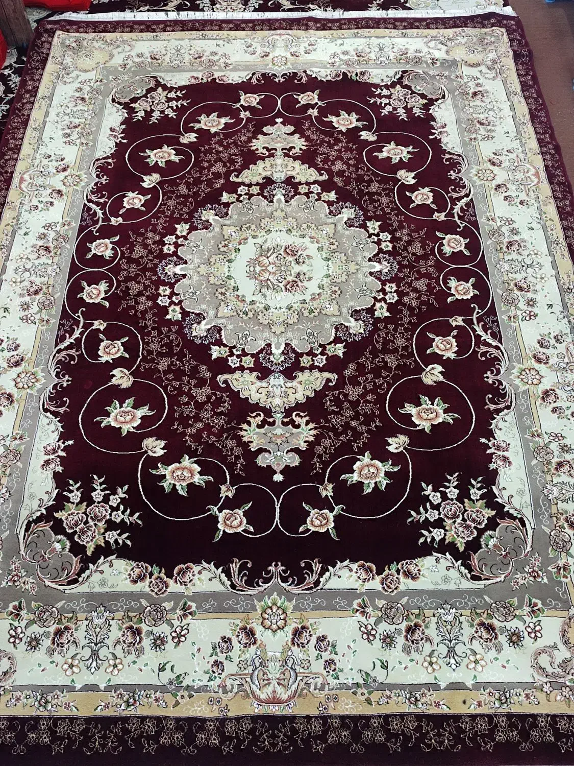دو عدد فرش 9متری|فرش|بهارستان, |دیوار