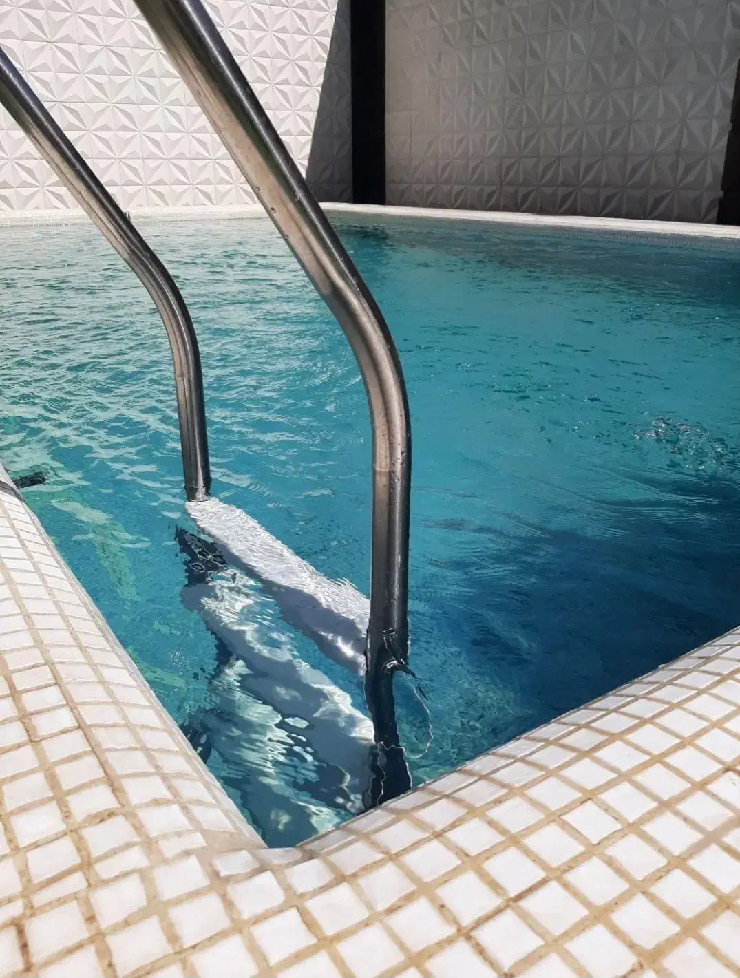 اجاره روزانه/هفتگی/ماهانه ویلا ۵۰۰ متری در کهنز|اجارهٔ کوتاه‌مدت ویلا و باغ|شهریار, کهنز|دیوار