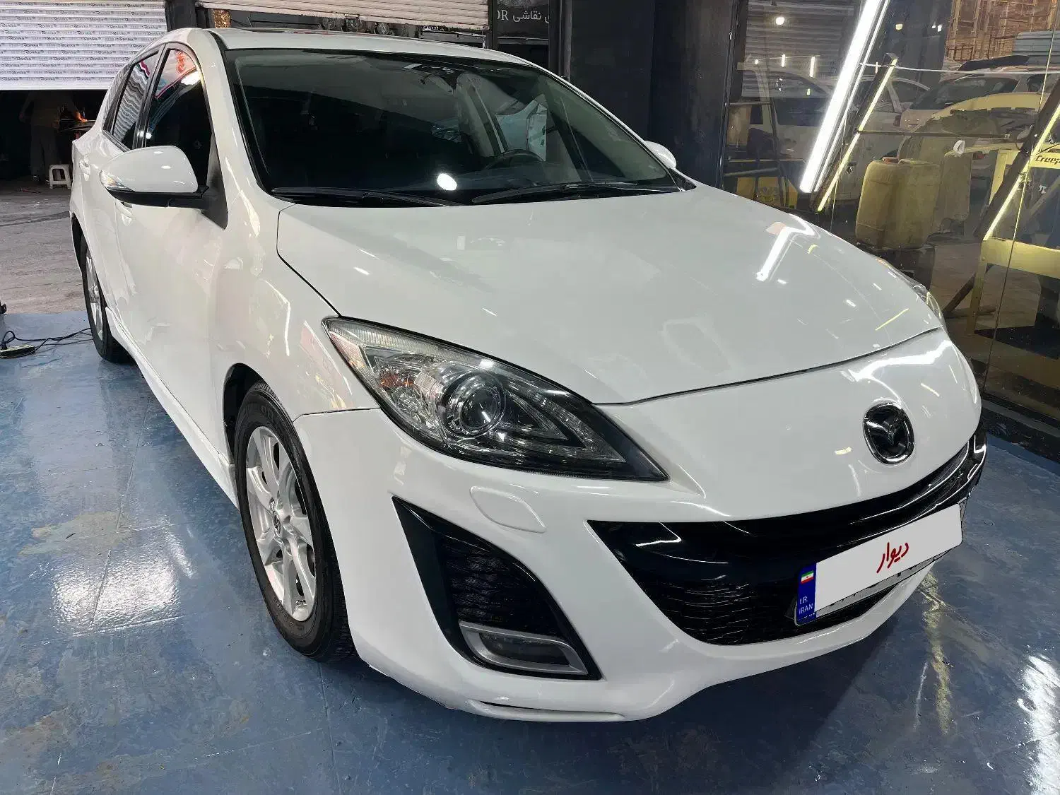 مزدا ۳ مدل ۹۰ بی رنگ|خودرو سواری و وانت|تهران, باغ فیض|دیوار