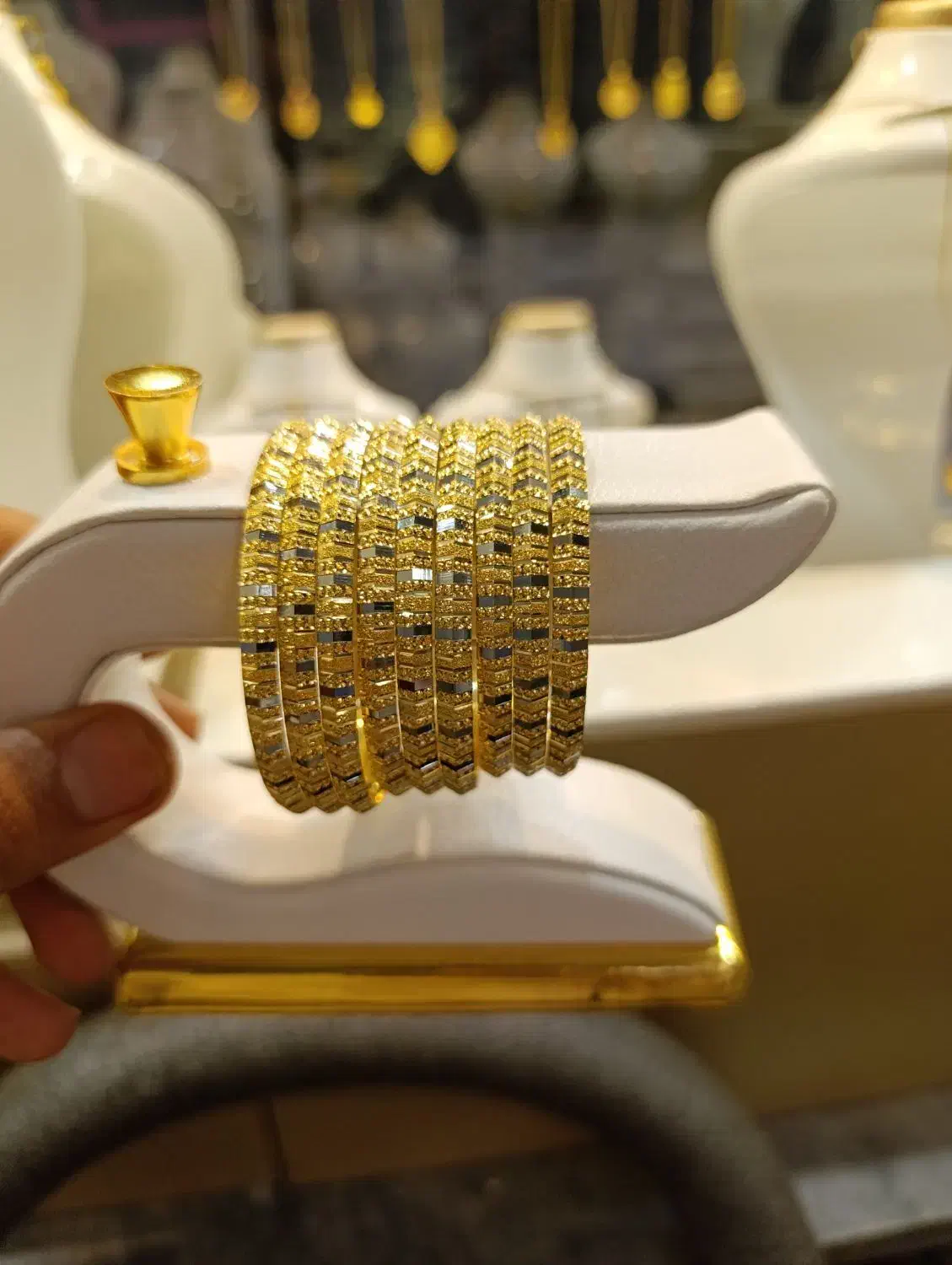 طلا فروشی مانا سرویس 50میلیونی موجود کرده|جواهرات|زابل, |دیوار