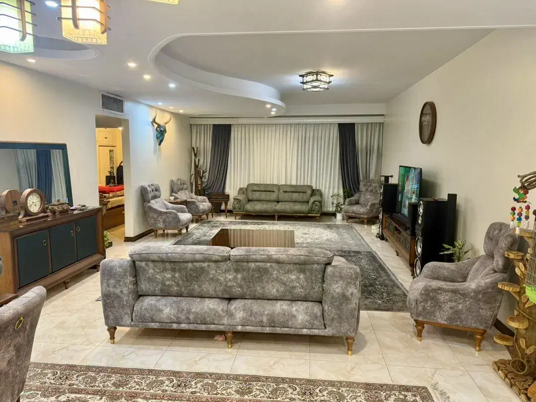 آپارتمان ۱۲۰ متری خوش نقشه فول امکانات|اجارهٔ آپارتمان|تهران, شهرک ولیعصر جنوبی|دیوار