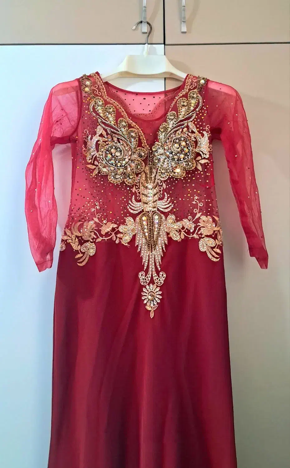 لباس مجلسی|لباس|مشکین‌دشت, |دیوار