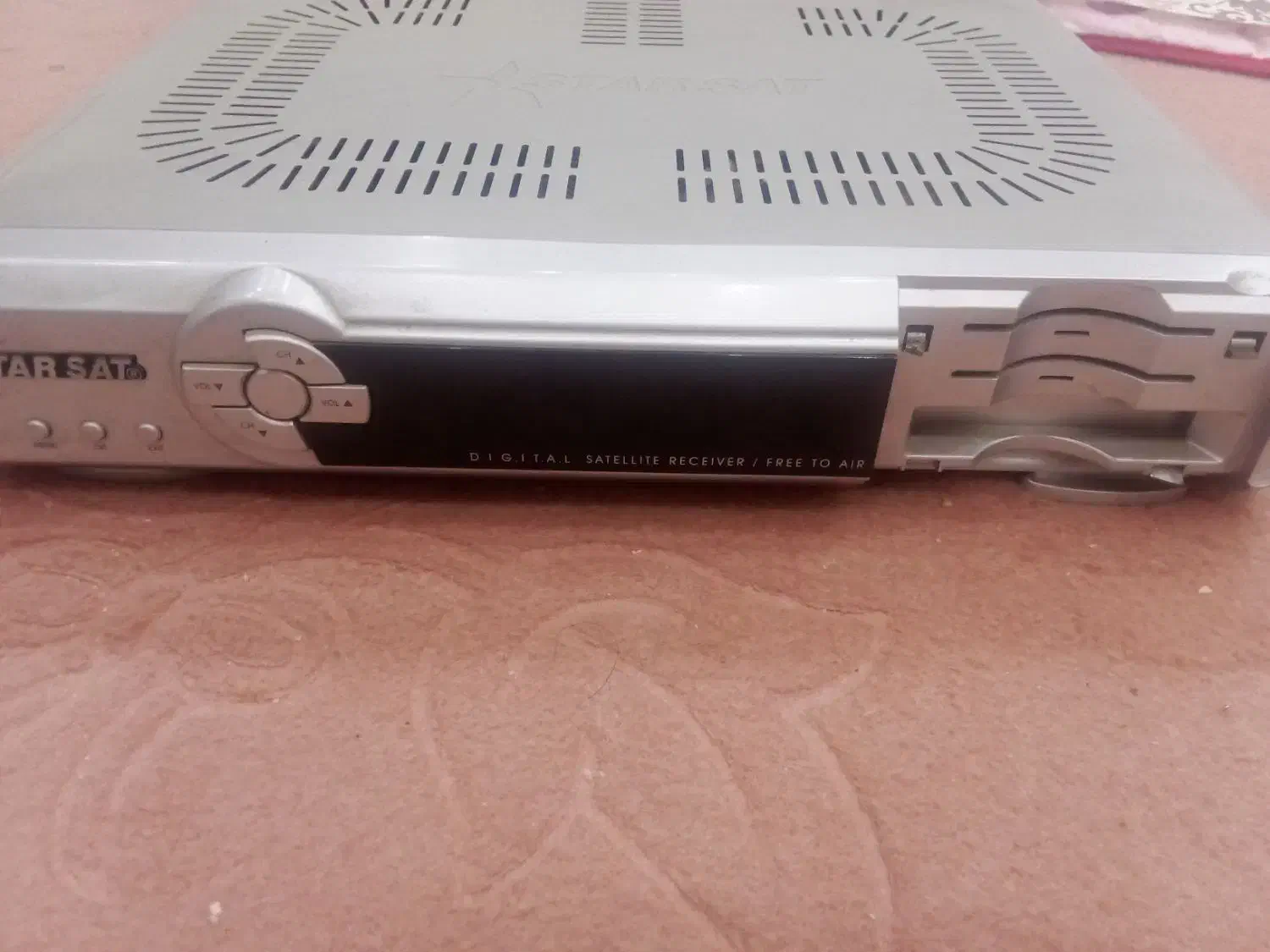 گیرنده دیجیتال|صوتی و تصویری|اسلام‌شهر, شهرک قائمیه|دیوار