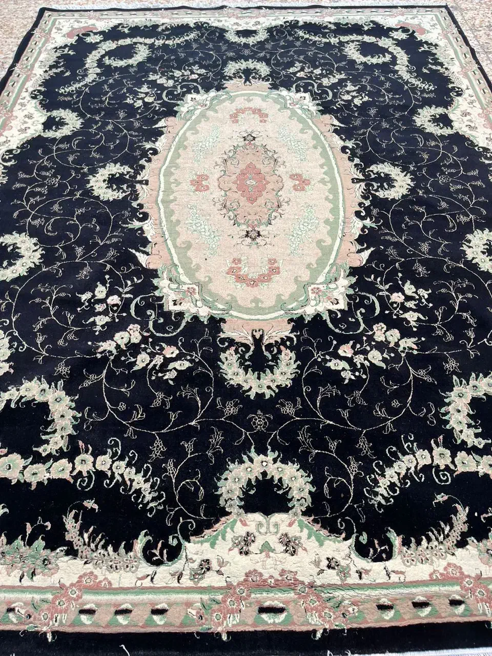 فرش  کارکرده|فرش|شوش, |دیوار