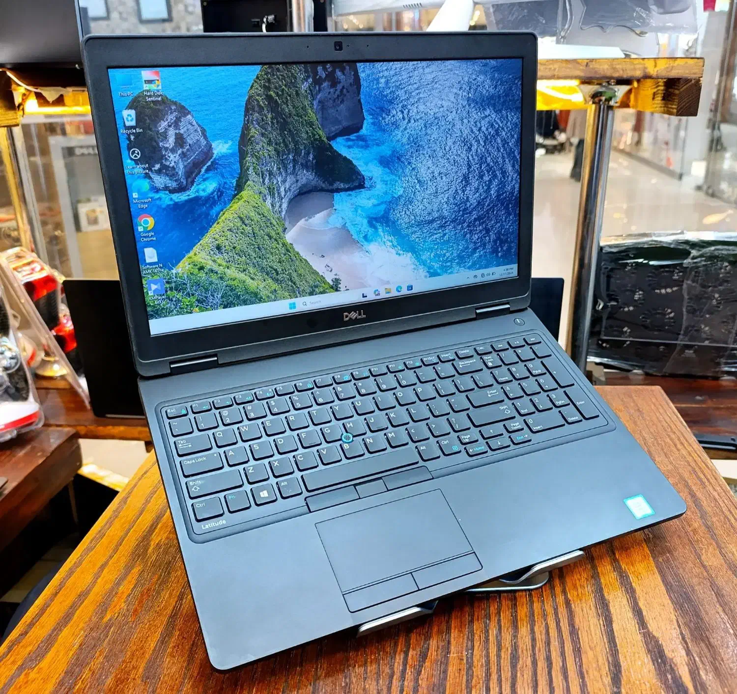 لپ‌تاپ گیمینگ و رندرینگ Dell Latitude 5580 i7 HQ|رایانه همراه|مشهد, استاد یوسفی (شهرک غرب)|دیوار