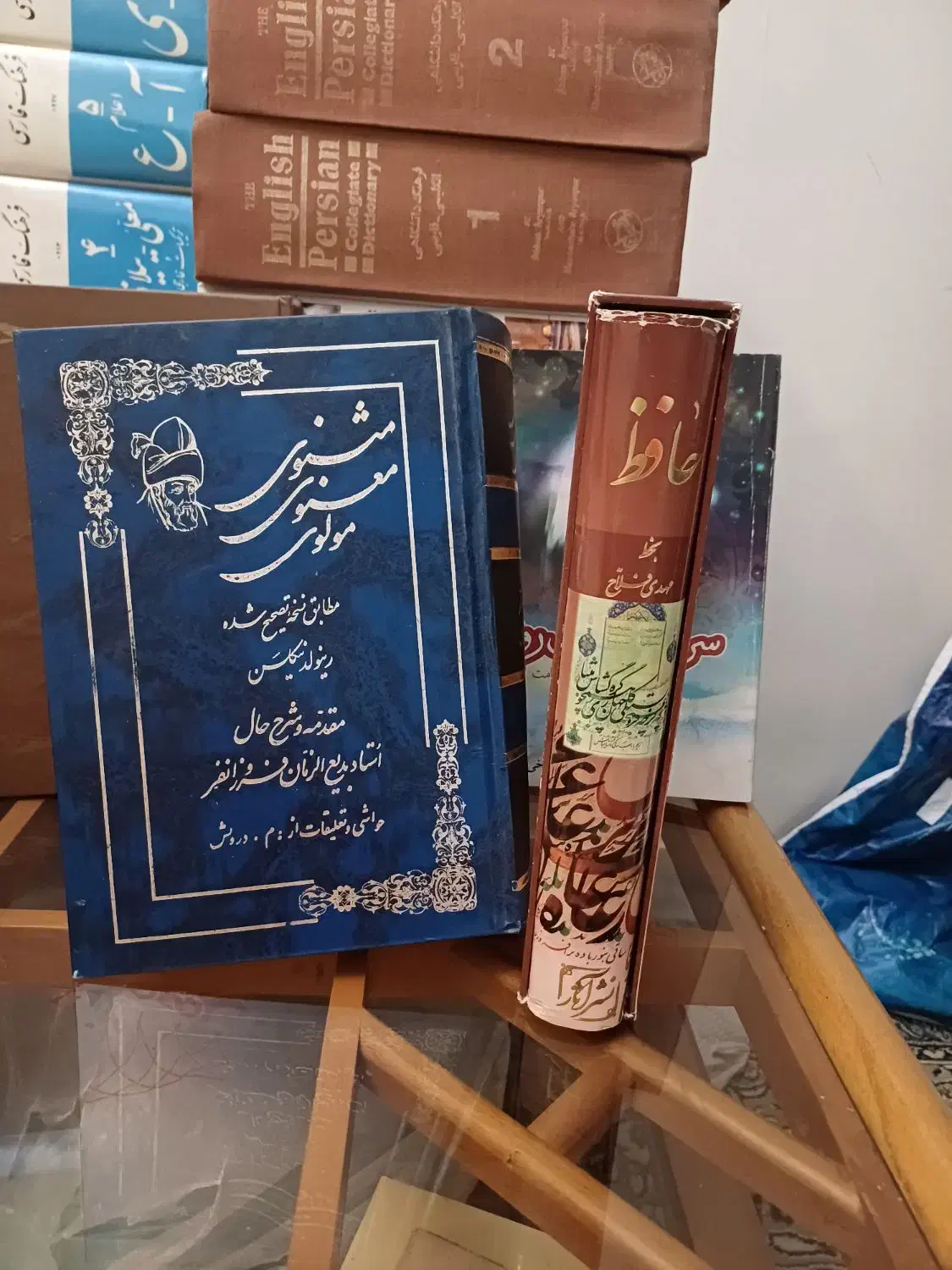 کتابهای ادبی ورمان قدیمی|کتاب و مجله ادبی|تهران, اراضی عباس آباد|دیوار