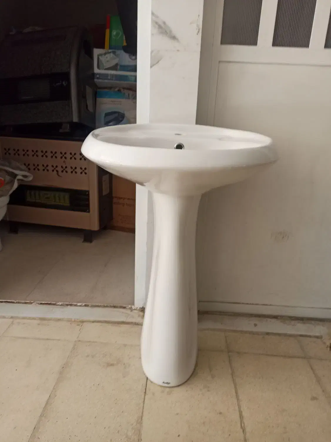 روشویی و شیر اهرمی|لوازم سرویس بهداشتی|شیراز, شاه قلی بیگی|دیوار