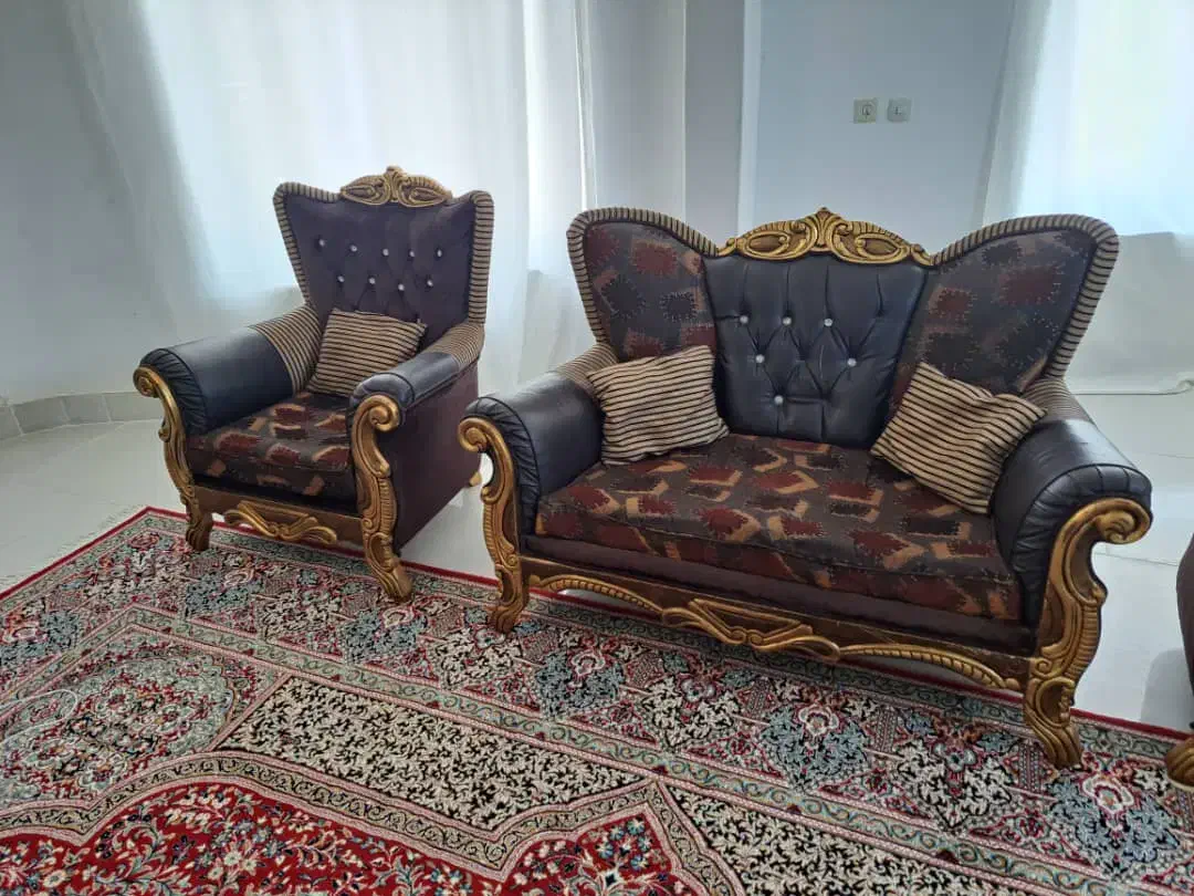 مبل ۷ نفره تمام چوب|مبلمان خانگی و میز عسلی|قائم‌شهر, |دیوار