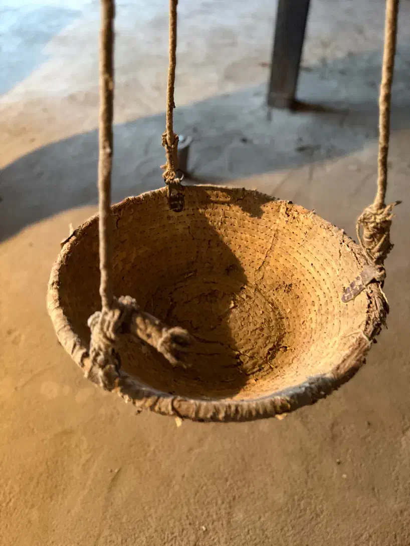 ترازو و کوزه قدیمی|کلکسیون اشیاء عتیقه|گلپایگان, |دیوار