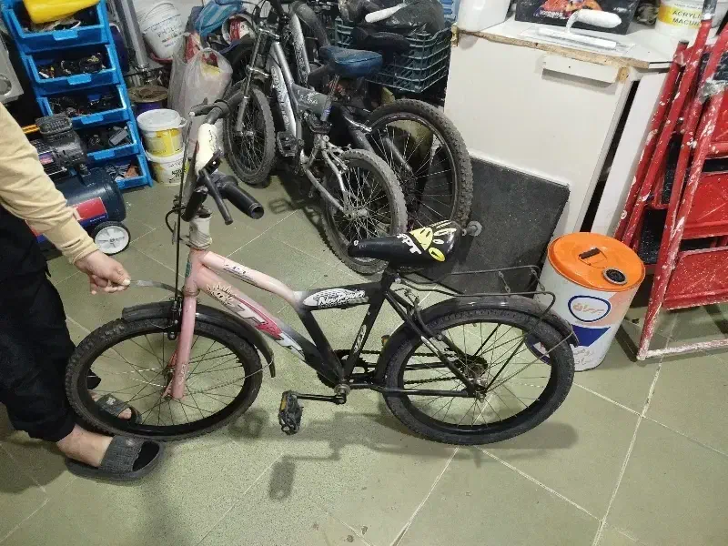 سه عدد دوچرخه یکی دخترانه اون دوتا پسرانا|دوچرخه، اسکیت، اسکوتر|ارومیه, |دیوار