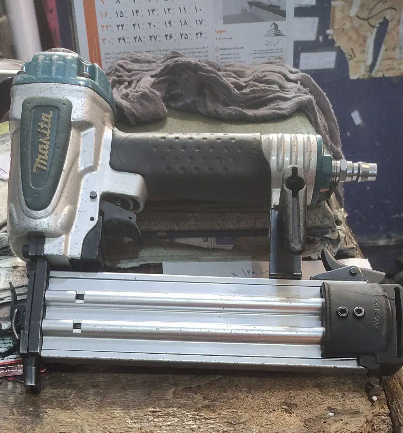 میخکوب ماکیتا اصل ژاپنی قدیمی AF505|ابزارآلات|اصفهان, فجر|دیوار