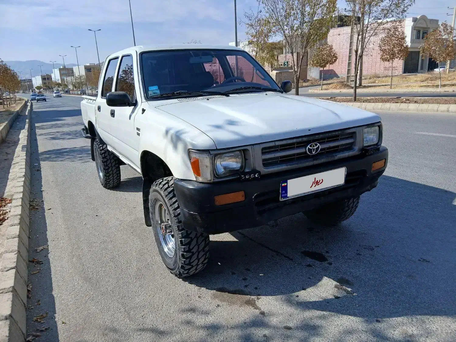 تویوتا هایلوکس دوکابین ۹۲بدونه رنگ|خودرو سواری و وانت|سقز, |دیوار