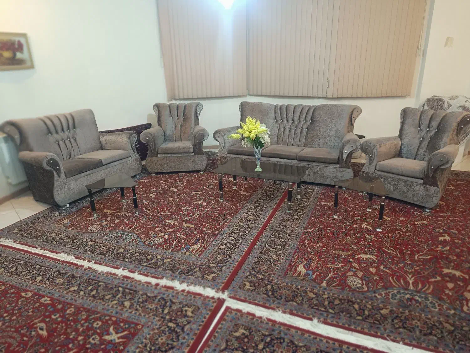 مبلمان هفت نفره و تخت دو نفره|مبلمان خانگی و میز عسلی|سبزوار, کوی بهار|دیوار