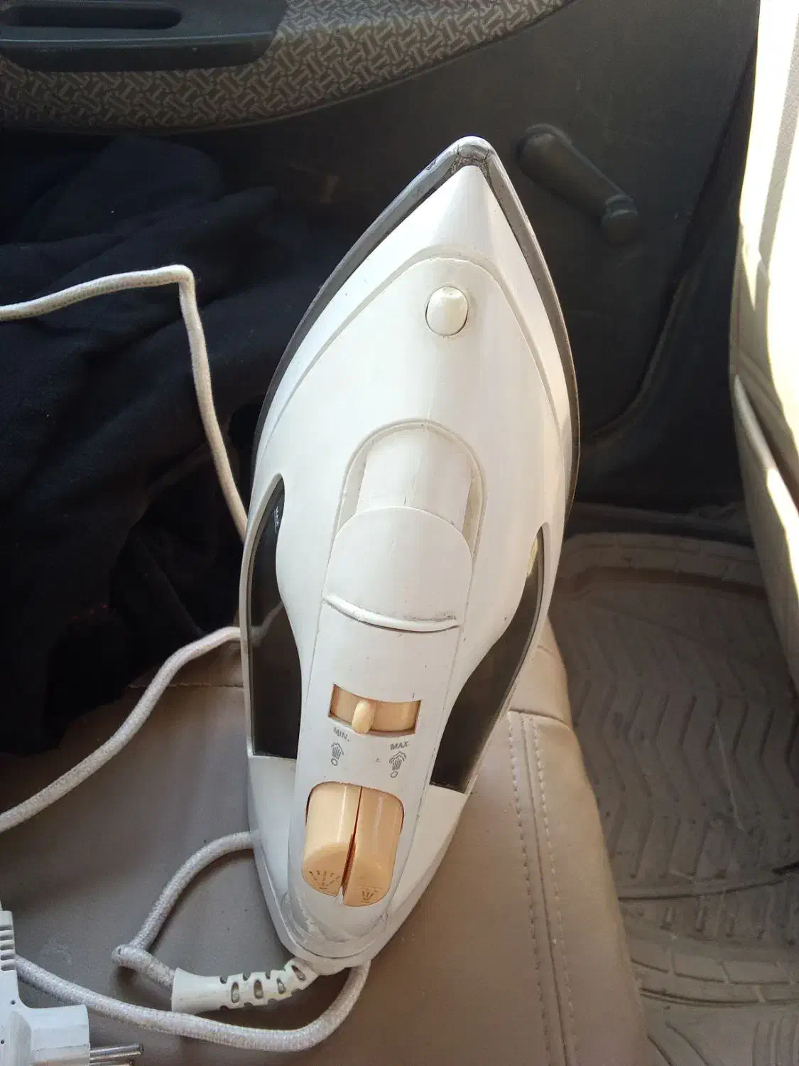 اتو|اتو و لوازم اتو|گناباد, |دیوار