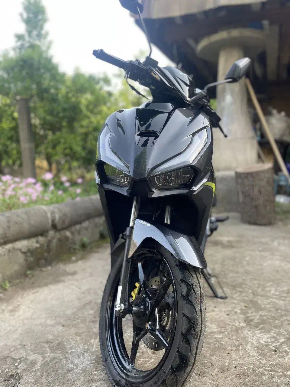 کلیک ۱۵۰|موتورسیکلت|رودسر, |دیوار