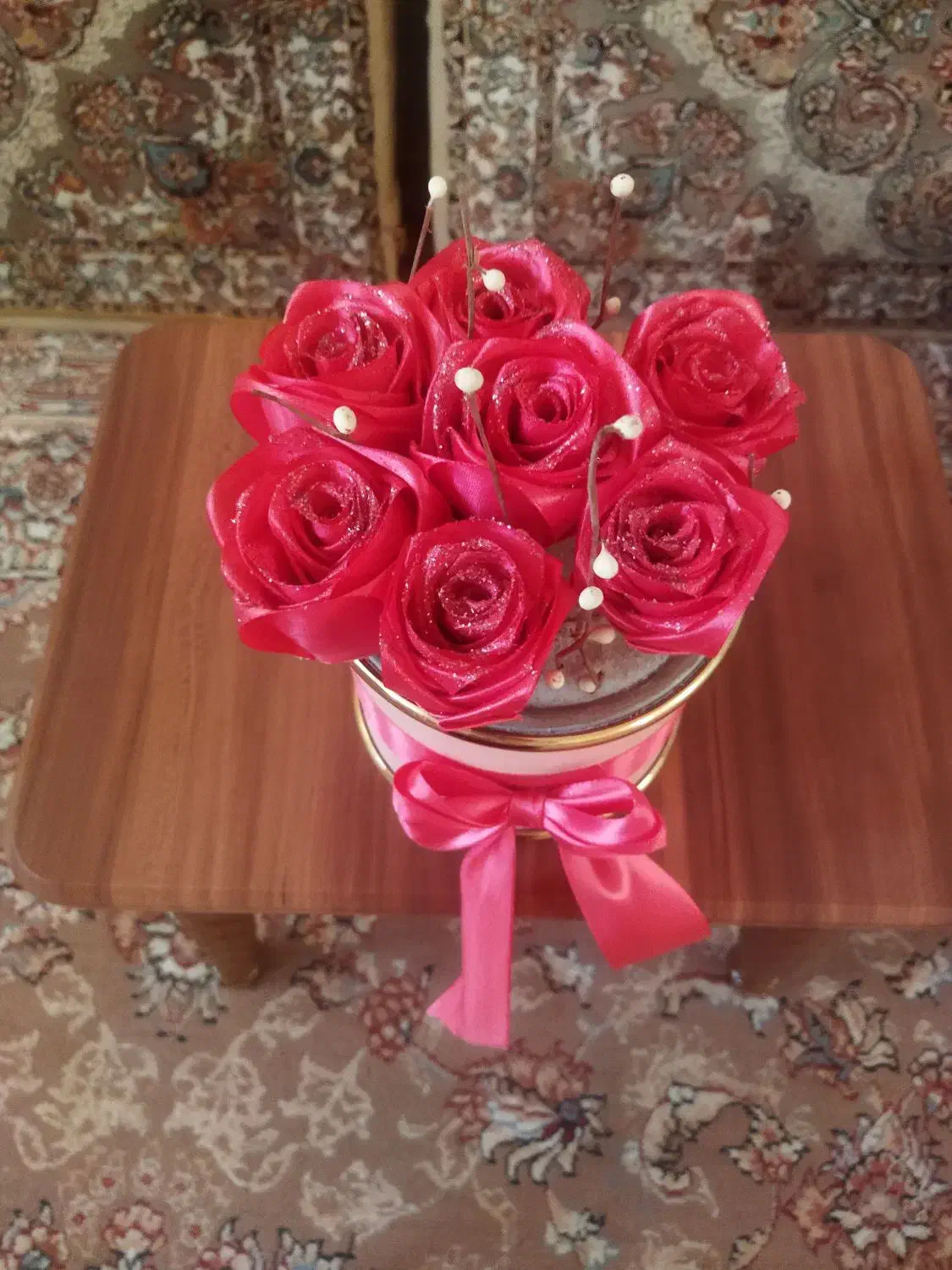 گل رز ربانی|گل مصنوعی|کاشان, میدانگاه آقا|دیوار