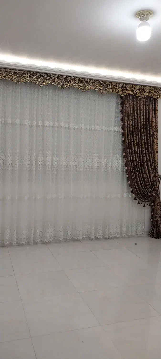 پرده به همراه والون و کتیبه|پرده، رانر، رومیزی|سراب, |دیوار