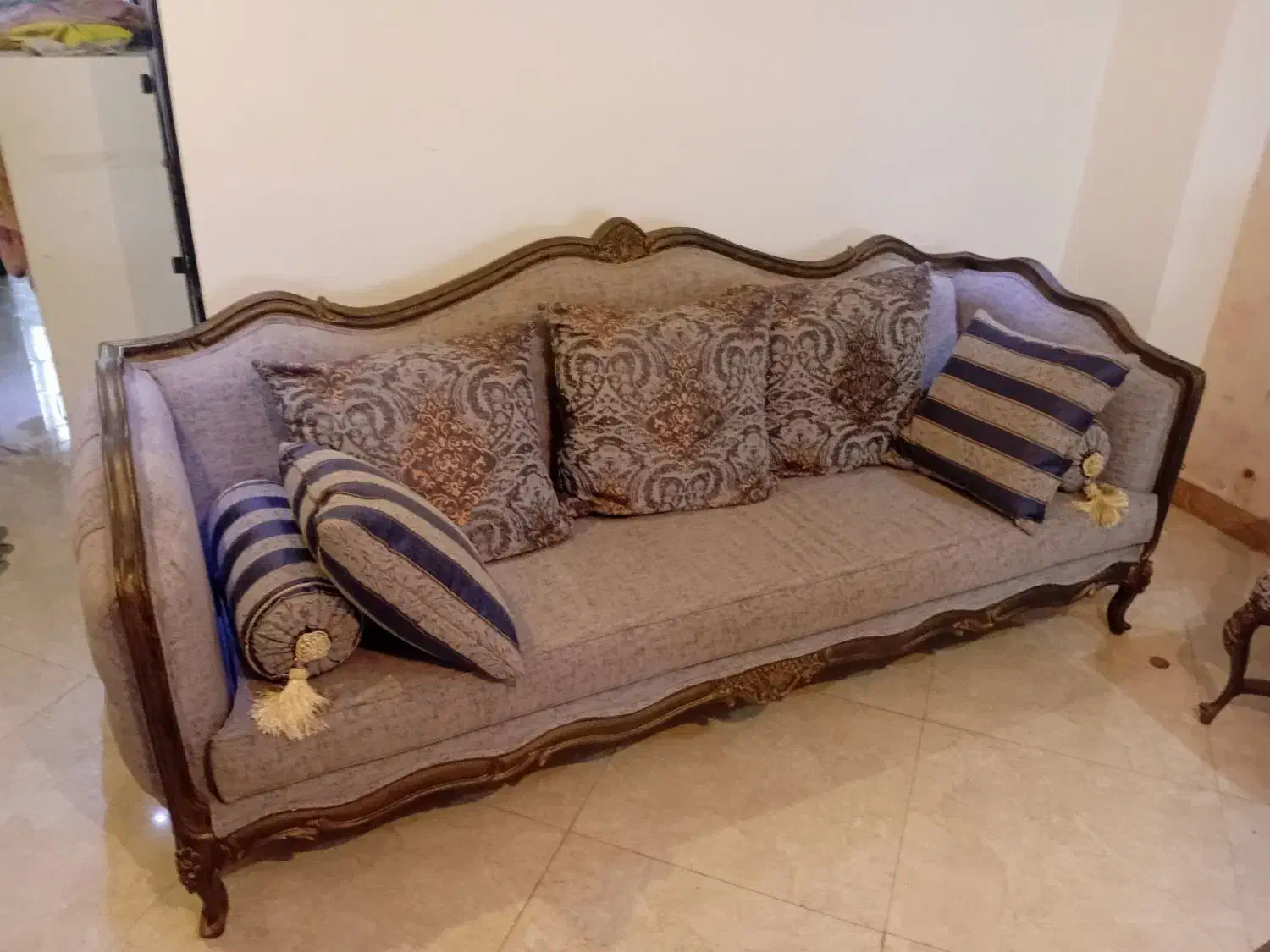 به دلیل نقل مکان|مبلمان خانگی و میز عسلی|ساری, |دیوار