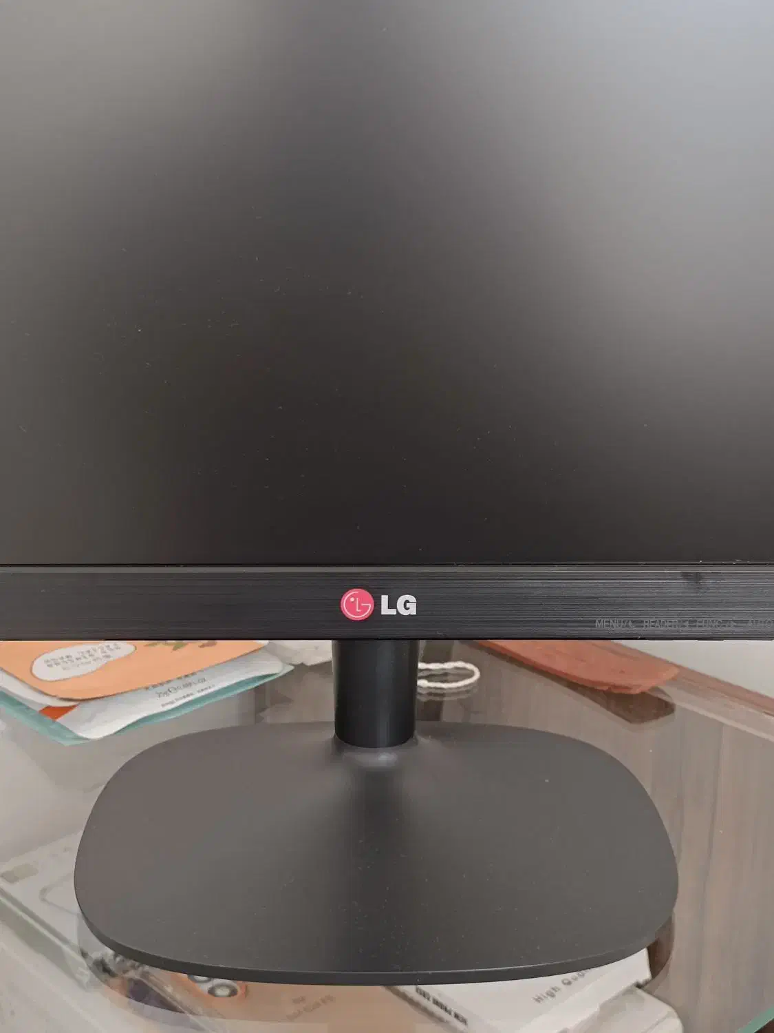 مانیتور ۲۰ اینچ led lg|قطعات و لوازم جانبی رایانه|اهواز, رسالت|دیوار