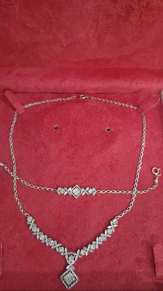 ست طلا|جواهرات|شیراز, کلاهدوز|دیوار