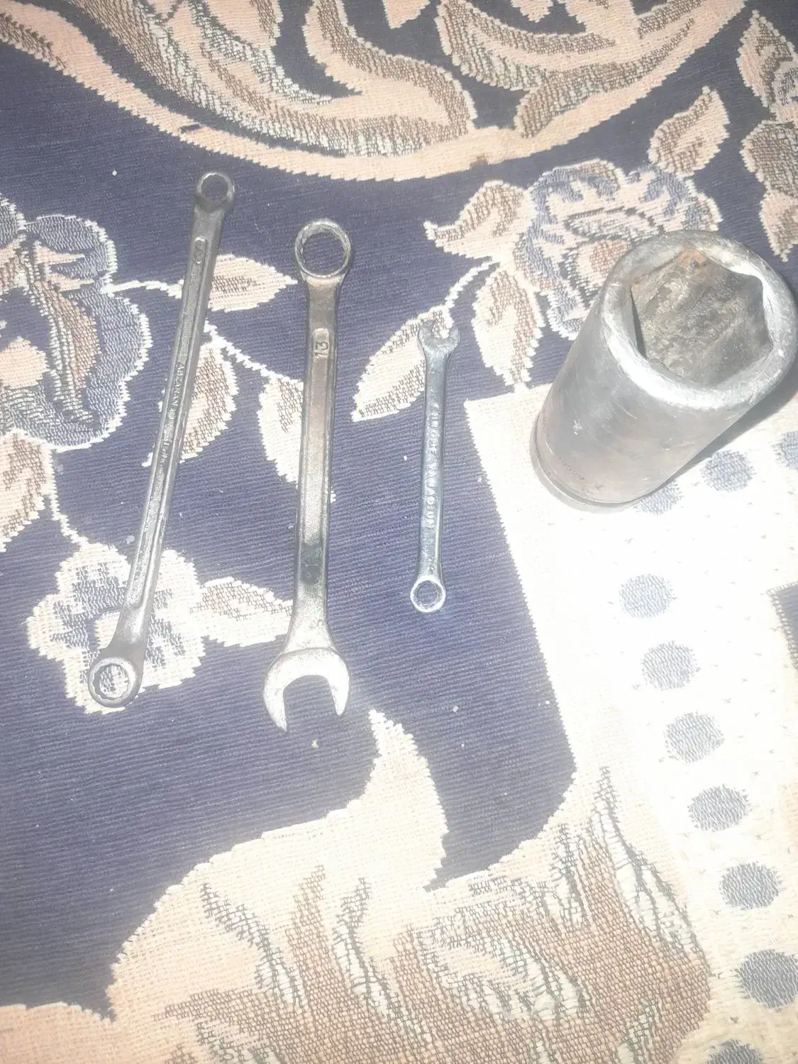 آچار اصل|ابزارآلات|زاهدان, |دیوار