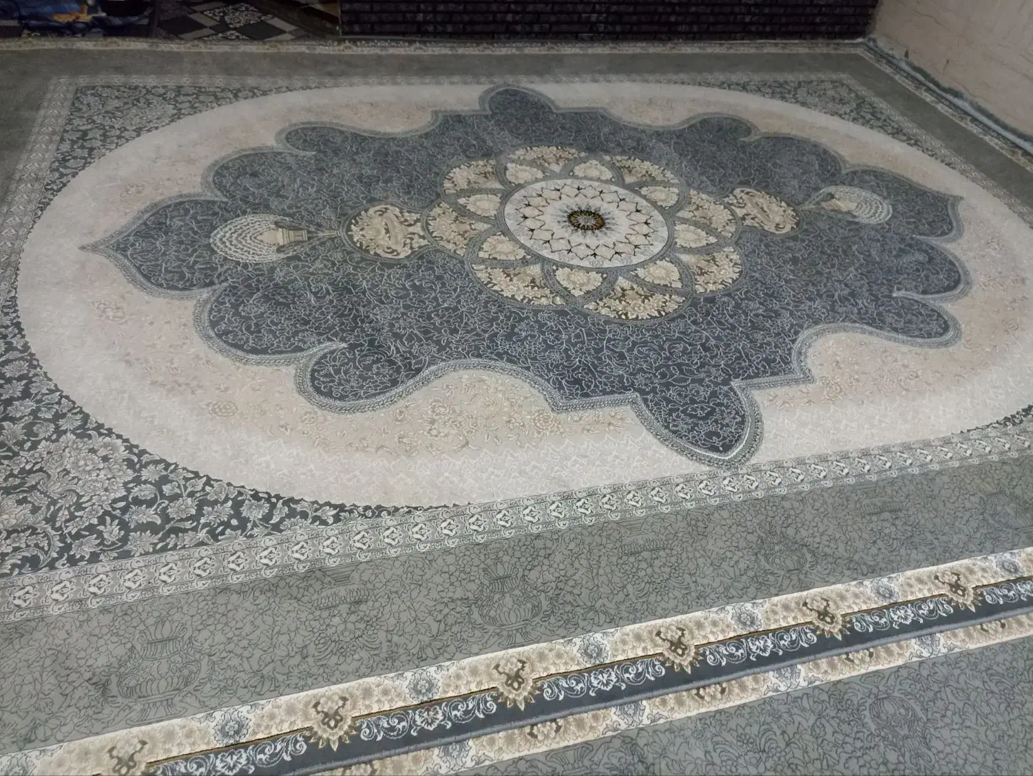 دو عدد قالی ۱۲ متری|فرش|مشهد, همت آباد|دیوار