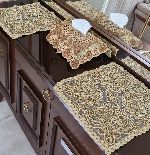 رومیزی و جا دستمالی|پرده، رانر، رومیزی|بابل, |دیوار