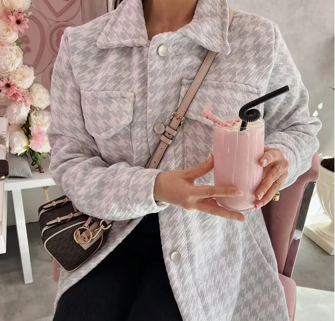 شکت شیک با جنس پارچه شنل پالتویی|لباس|اصفهان, احمدآباد|دیوار