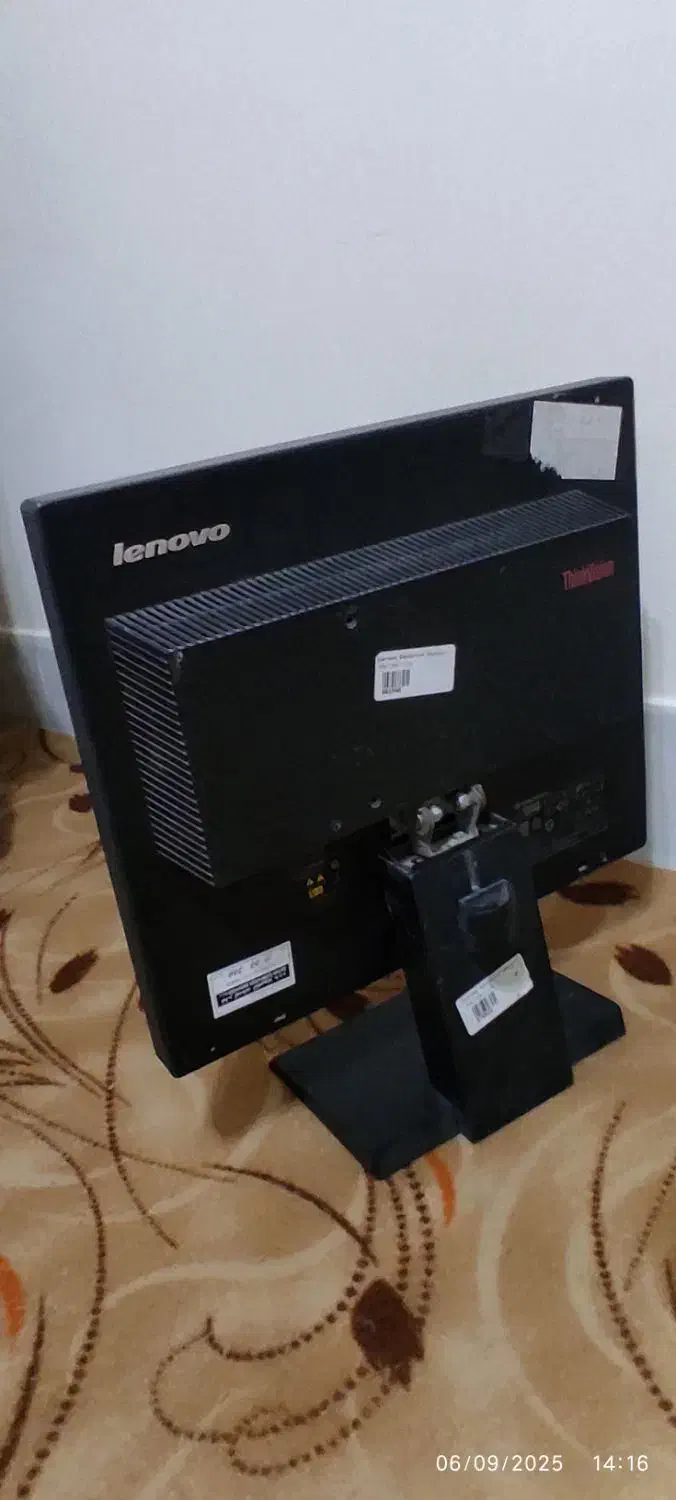 مانیتور lenovo  لنو|قطعات و لوازم جانبی رایانه|قم, نوقطار|دیوار