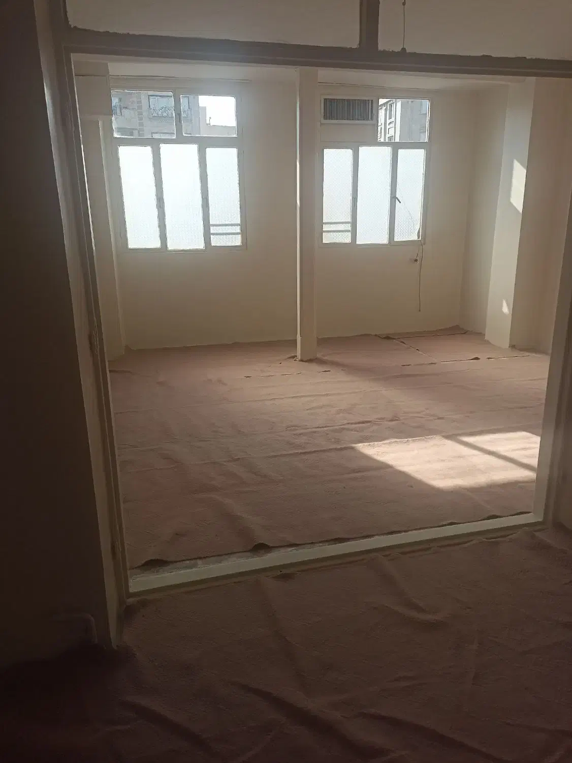 آپارتمان ۶۰مترنورگیرعالی بهترین محل نازی آباد