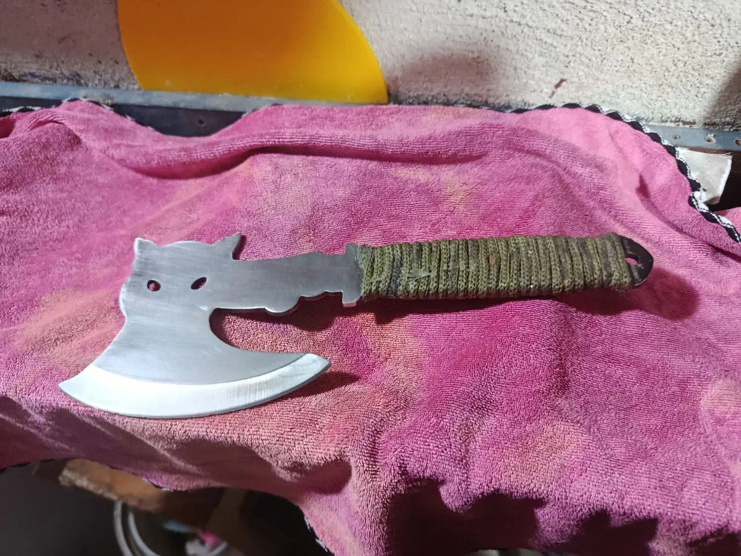 چاقو و تبر تیغه اصل|کلکسیون اشیاء عتیقه|محمدیه-قزوین, |دیوار