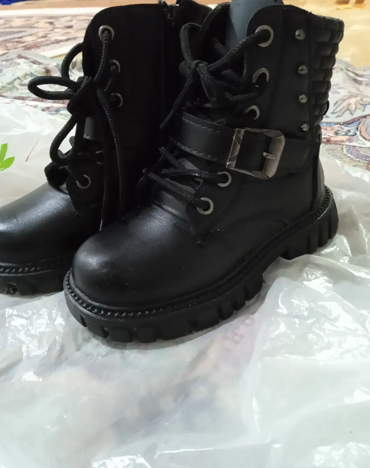 پوتین بچگانه|کفش و لباس بچه|ایلام, |دیوار