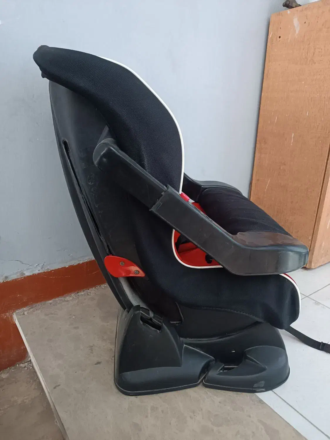 صندلی ماشین کودک|تخت و صندلی بچه|اهواز, کیانشهر|دیوار