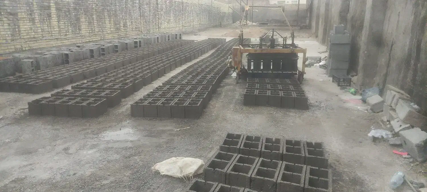 کارگر بلوک زن|استخدام معماری، عمران و ساختمانی|اهواز, فدک|دیوار