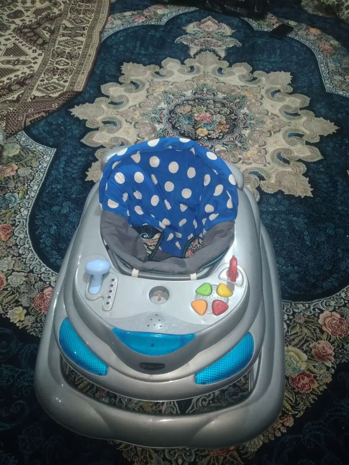 رورویک|کالسکه و لوازم جانبی|گرگان, |دیوار