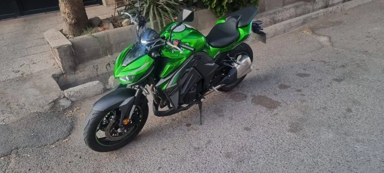 موتور پیشرو Z1000|موتورسیکلت|تهران, خرمشهر|دیوار