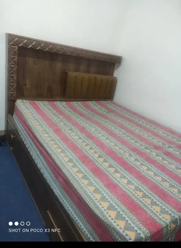 سرویس خواب و میز آرایشی|تخت و سرویس خواب|زرند, |دیوار