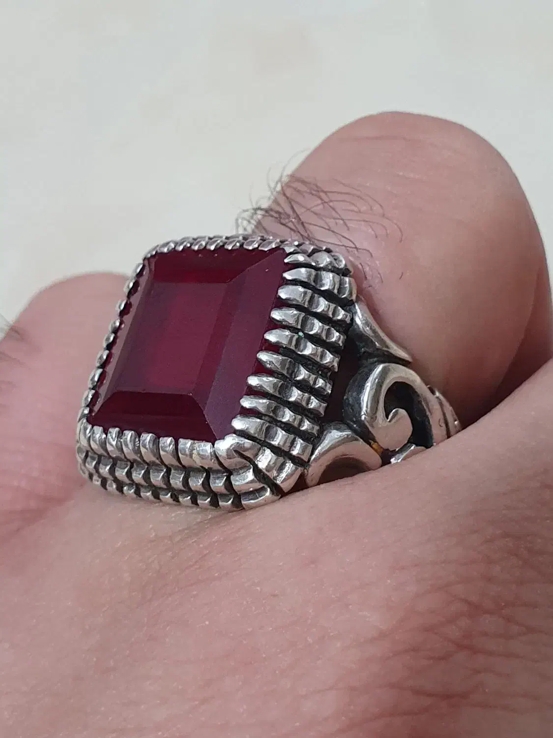 انگشتر یاقوت سرخ با رکاب دست ساز|جواهرات|تهران, شهرک طالقانی|دیوار