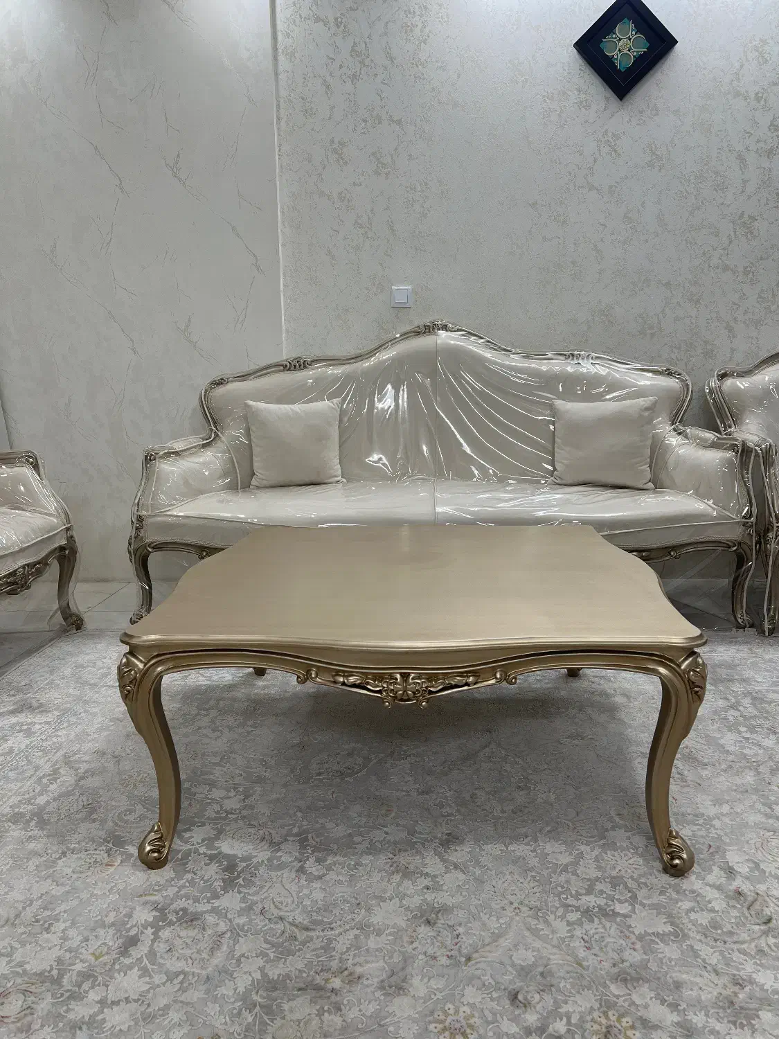 میز چوبی جلو مبلی نوابعاد یک دریک|مبلمان خانگی و میز عسلی|مشهد, کارمندان دوم|دیوار