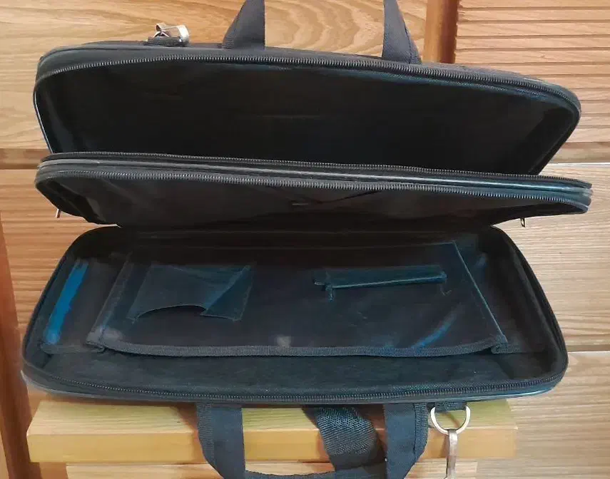 کیف لپتاپ برزنتی|قطعات و لوازم جانبی رایانه|کرج, شاهین‌ویلا|دیوار