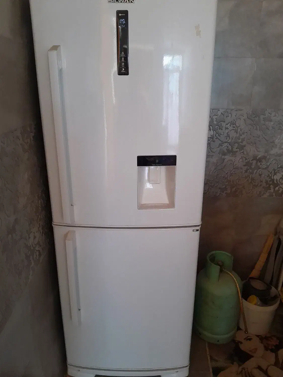 یخچال فریزر مارک سیلوان|یخچال و فریزر|گلپایگان, |دیوار