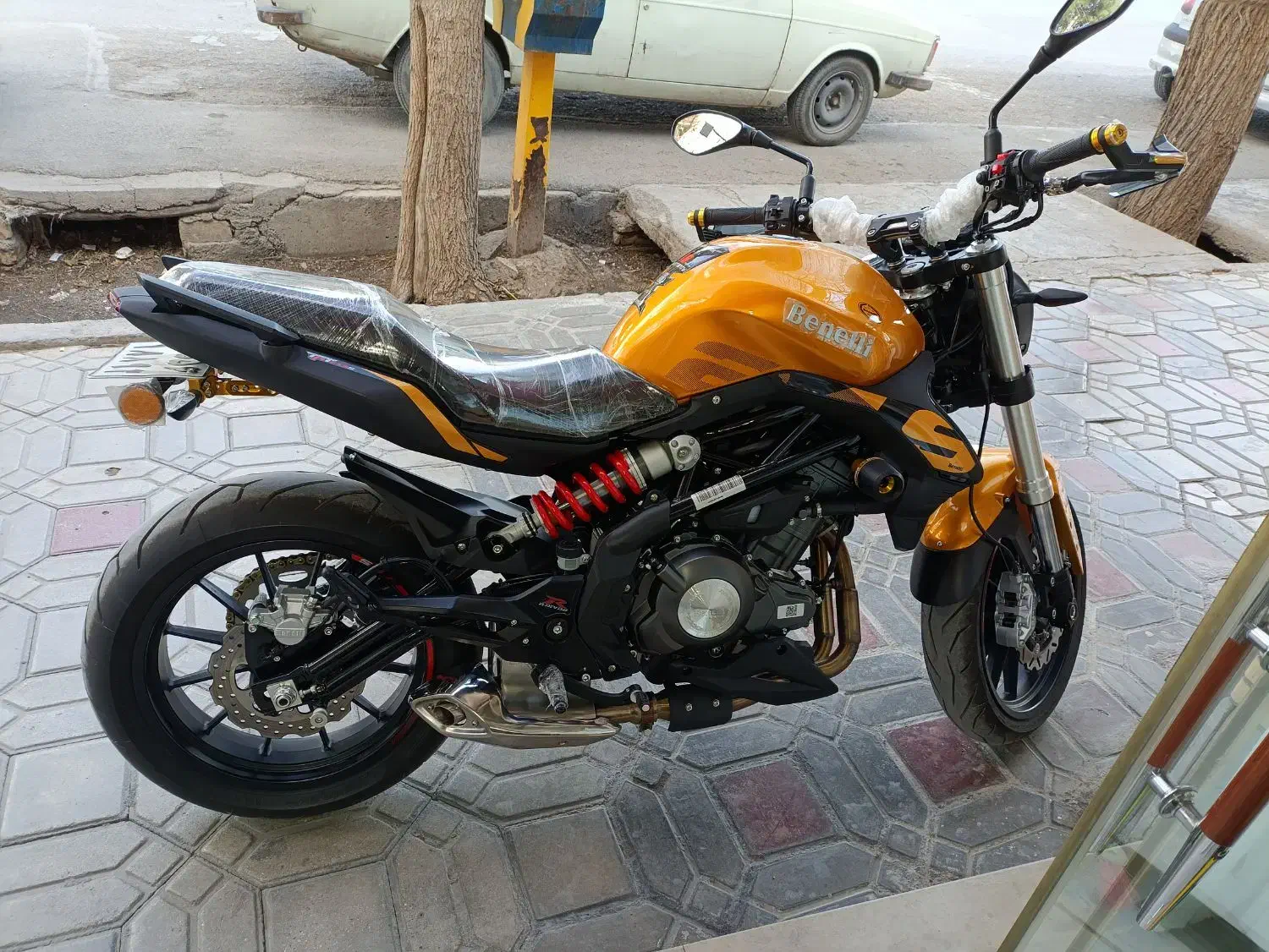 بنلی دوسیلندر 300|موتورسیکلت|خمینی‌شهر, |دیوار