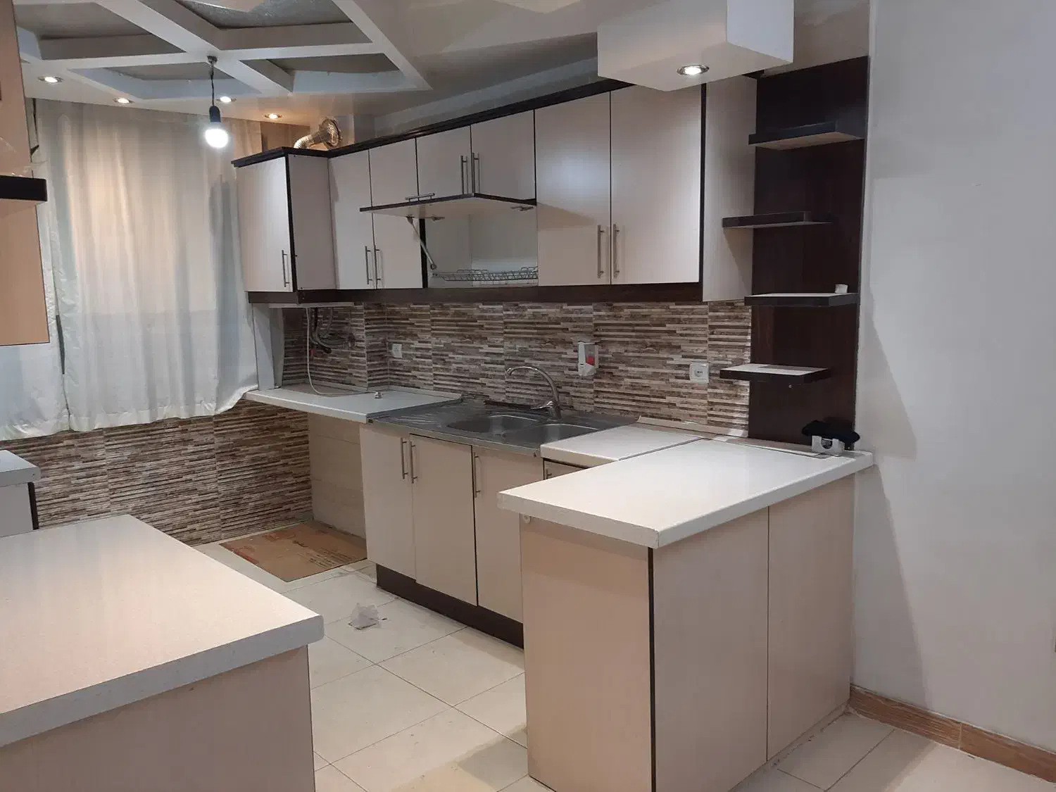 آپارتمان ۶۶متری  دو خوابه  تخلیه