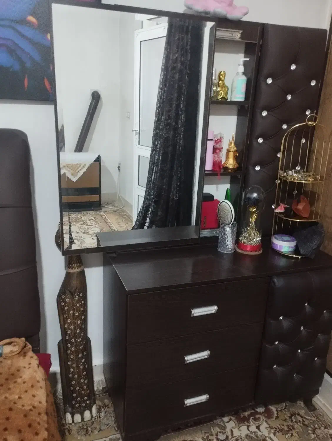 با میز|تخت و سرویس خواب|شاهرود, |دیوار