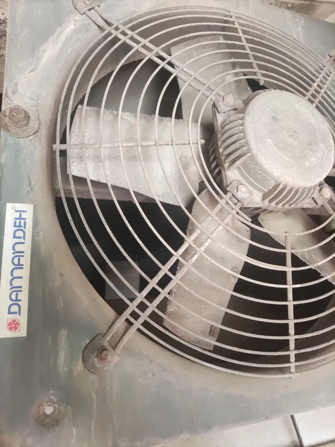 فن  ۵۰در۵۰ دمنده رطوبتی|مصالح و تجهیزات ساختمان|مشهد, کلاکوب|دیوار